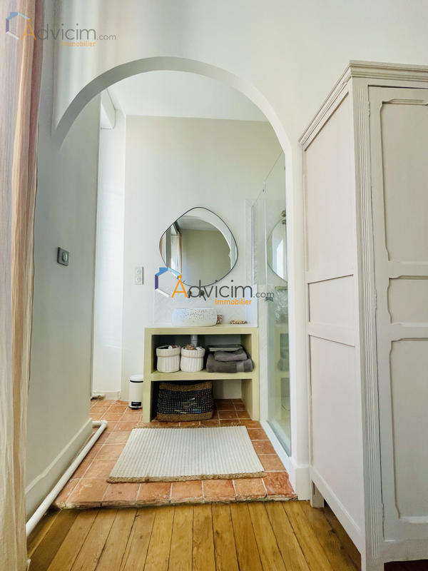 Appartement - 165 m² - 5 pièces