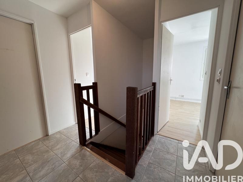 Maison - 99 m² - 5 pièces