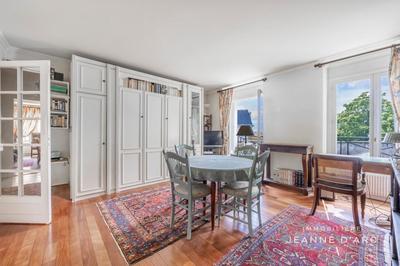 Appartement - 99 m² - 4 pièces