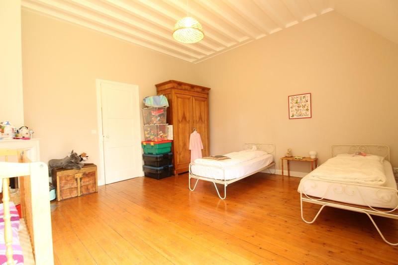 Maison de maîtres - 412 m² - 11 pièces