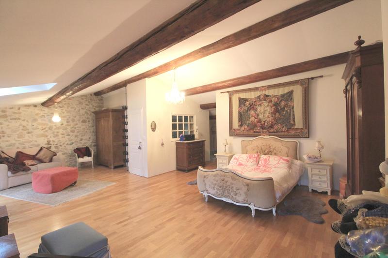 Maison ancienne - 240 m² - 10 pièces
