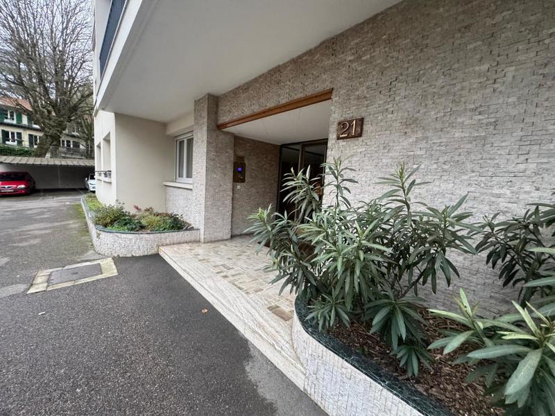 Appartement - 60 m² - 2 pièces