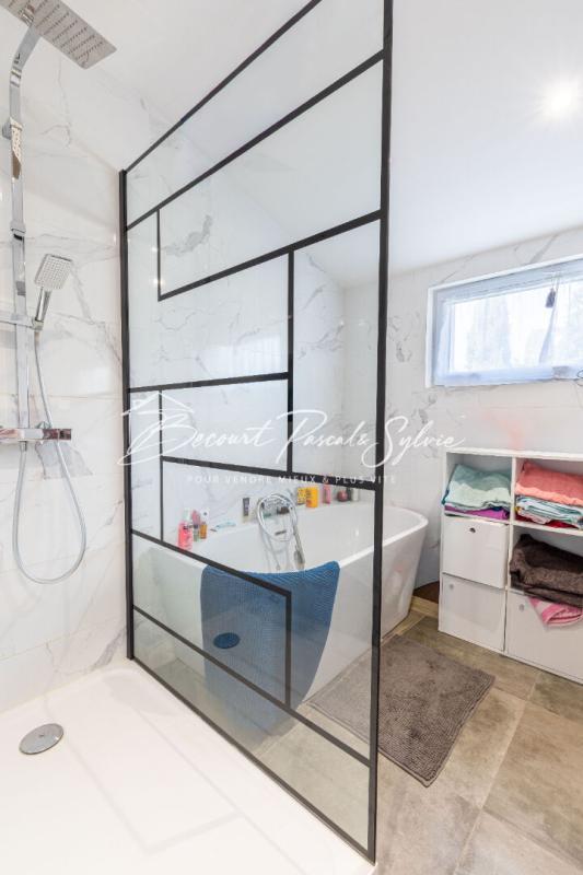 Maison - 93 m² - 5 pièces