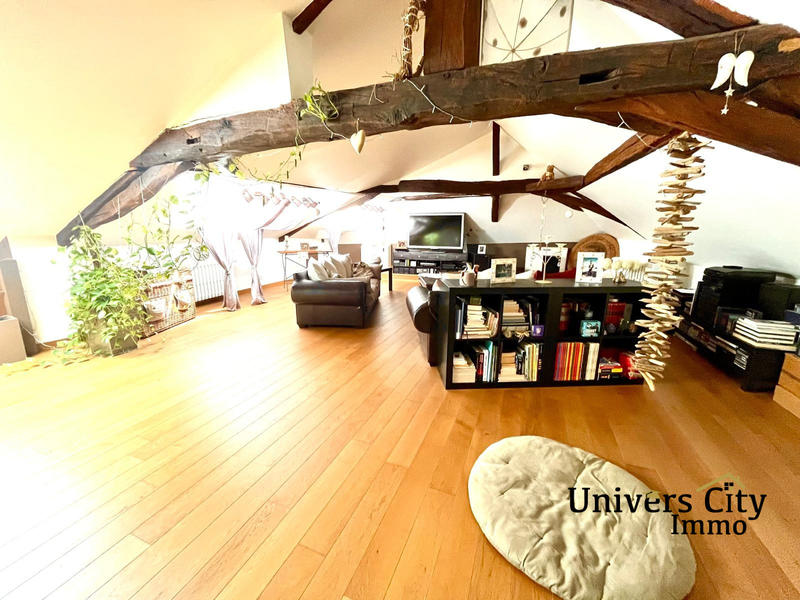 Maison - 149 m² - 7 pièces