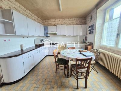 Maison - 94 m² - 4 pièces