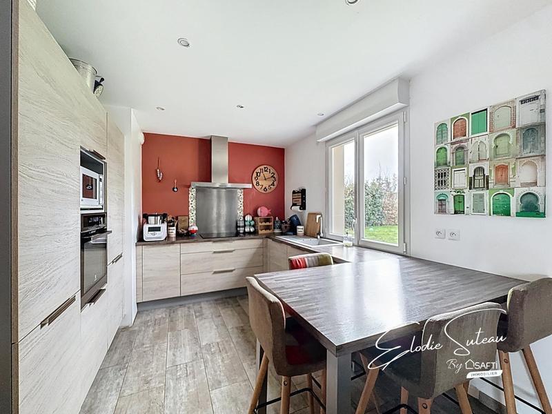 Maison - 91 m² - 5 pièces