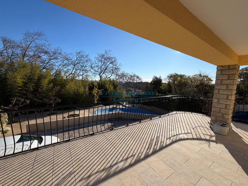 Maison traditionnelle - 135 m² - 5 pièces