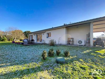 Maison - 93 m² - 5 pièces