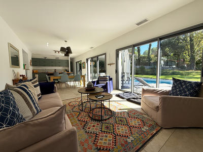 Maison - 187 m² - 6 pièces