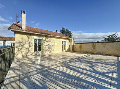 Maison - 147 m² - 6 pièces