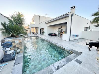 Maison - 170 m² - 5 pièces