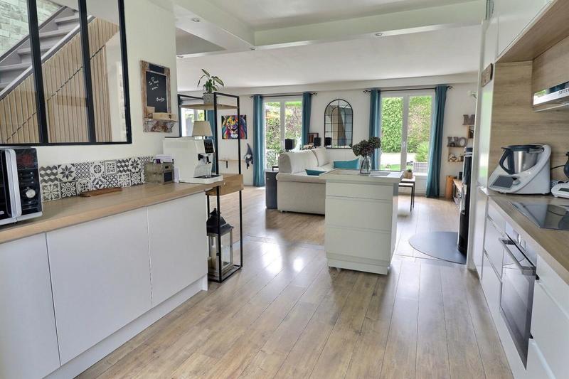 Maison - 110 m² - 6 pièces