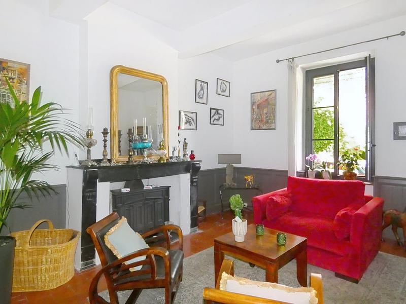 Maison de maîtres - 232 m² - 8 pièces