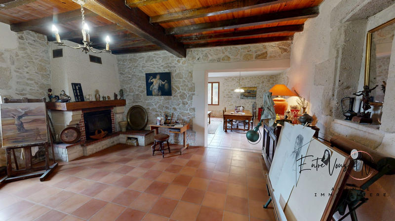 Maison ancienne - 268 m² - 8 pièces