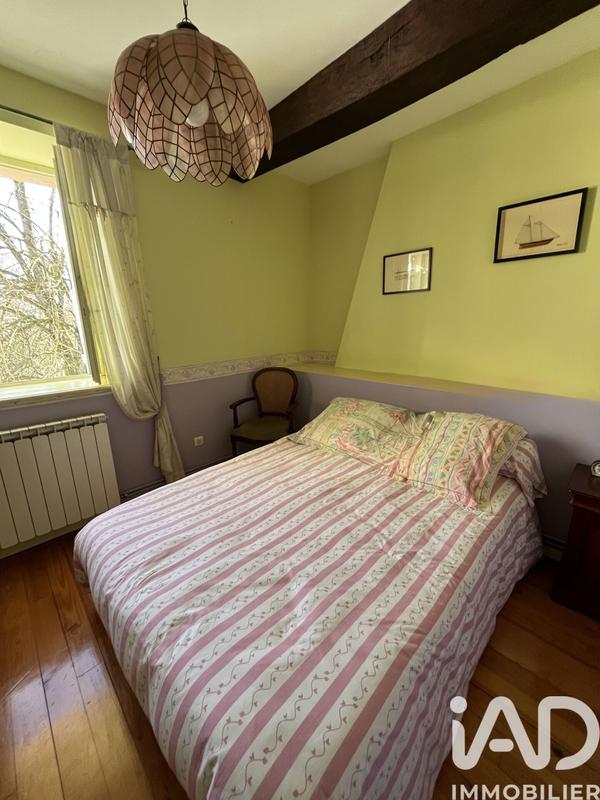 Maison - 200 m² - 8 pièces