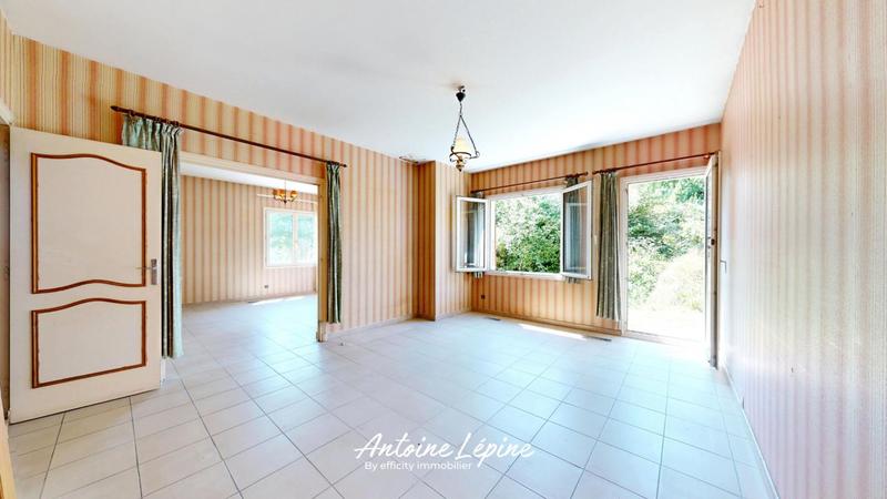Maison - 182 m² - 9 pièces