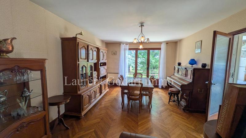 Maison - 175 m² - 8 pièces