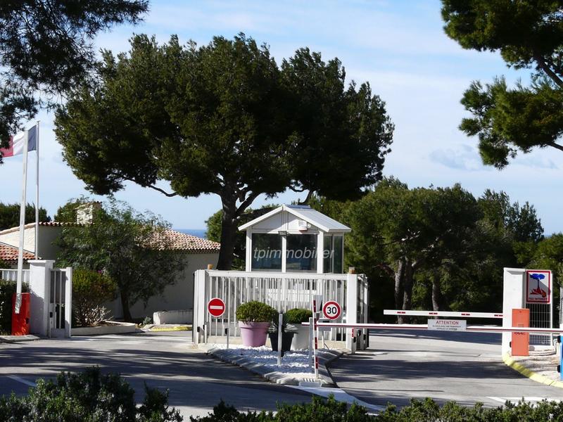 Villa - 250 m² - 8 pièces