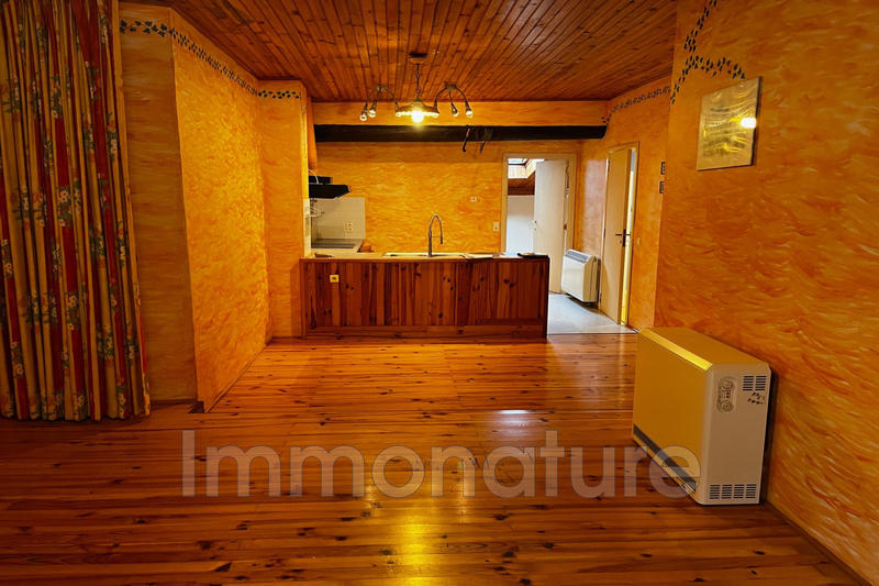 Maison - 202 m² - 3 pièces