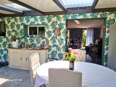 Maison - 104 m² - 5 pièces