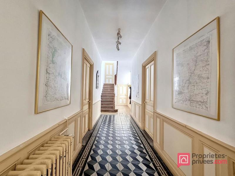 Propriété - 416 m² - 15 pièces