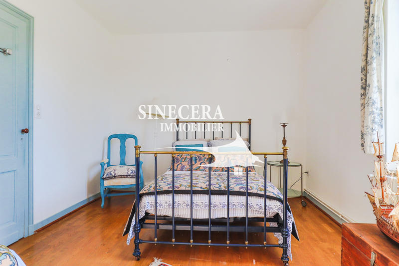 Propriété - 185 m² - 6 pièces