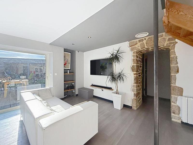 Maison - 105 m² - 5 pièces