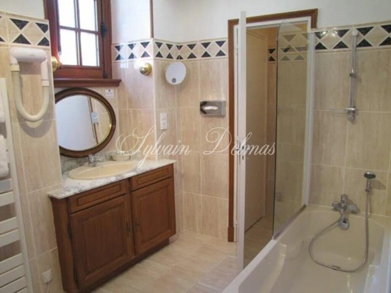 Château - 2 000 m² - 50 pièces