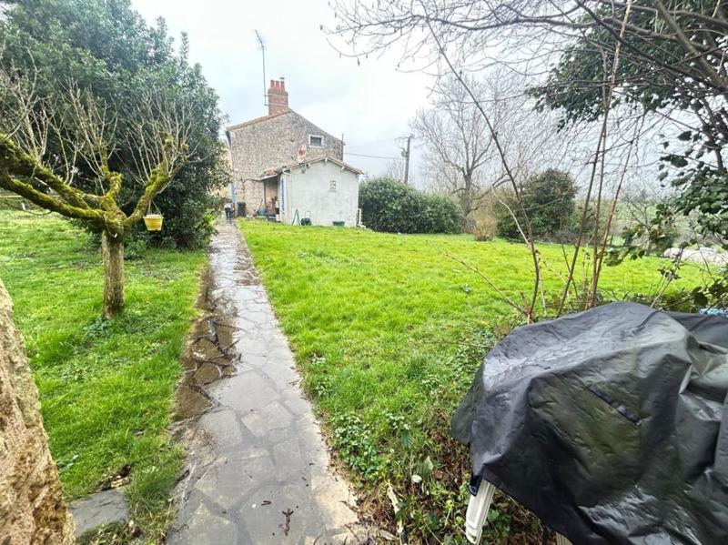 Maison - 104 m² - 8 pièces