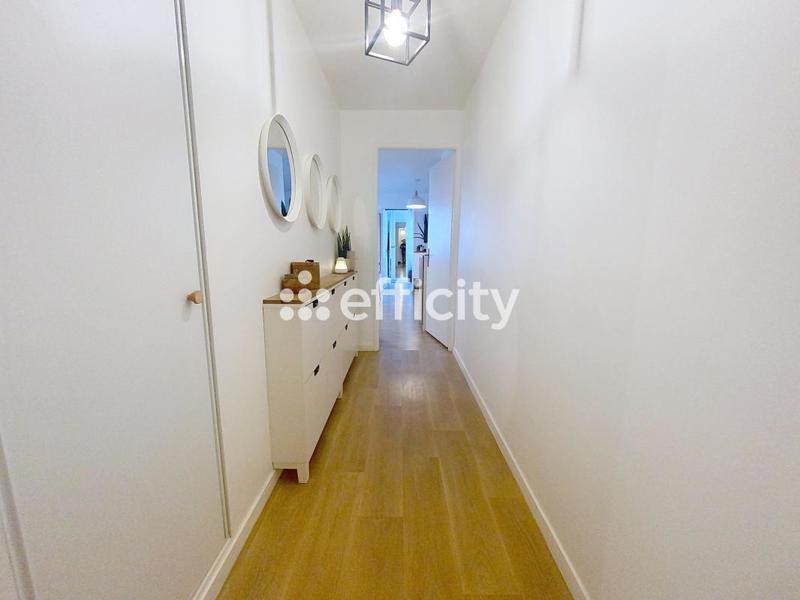 Appartement - 77 m² - 4 pièces