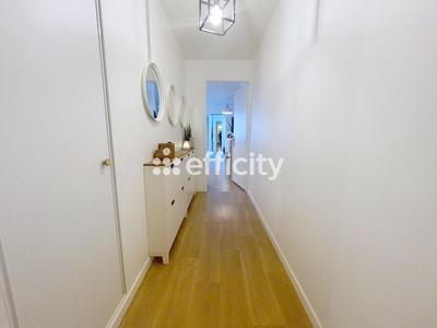 Appartement - 77 m² - 4 pièces