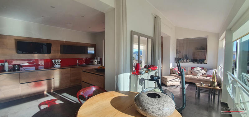 Appartement - 121 m² - 4 pièces