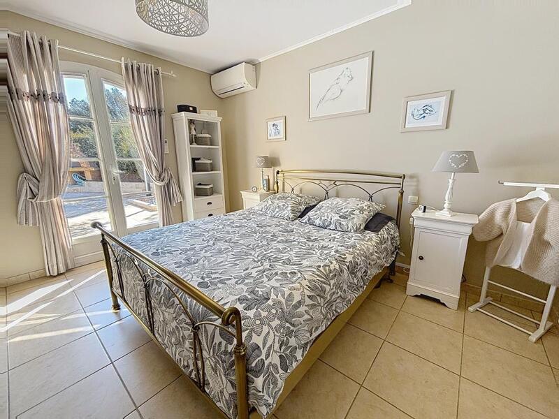 Villa - 120 m² - 5 pièces