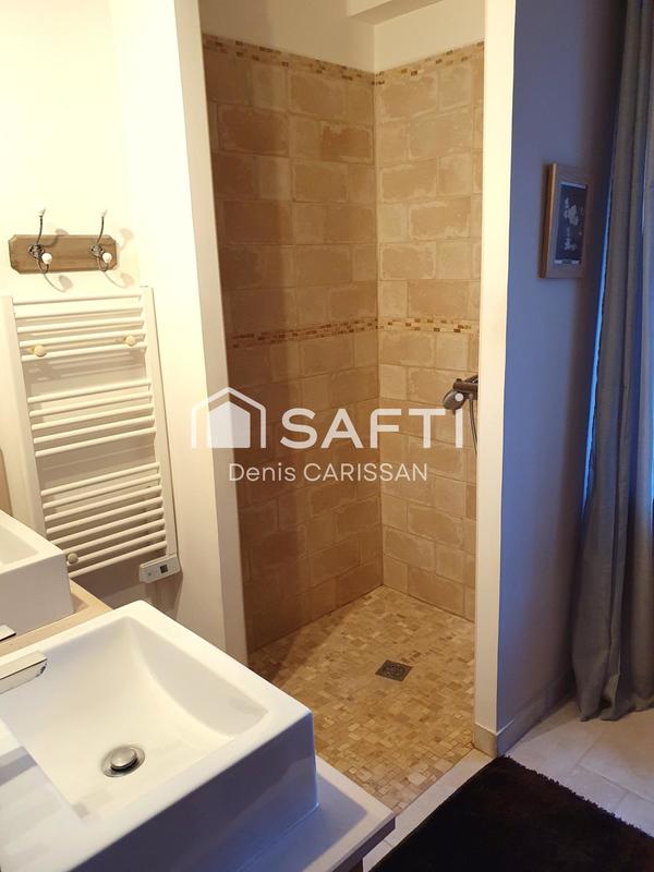 Maison - 316 m² - 13 pièces