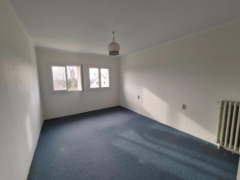 Maison - 204 m² - 7 pièces