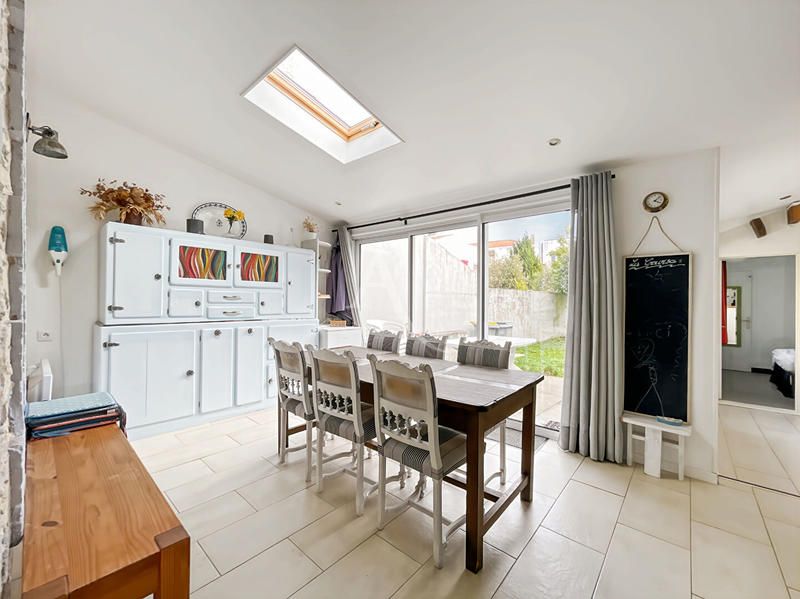 Maison - 90 m² - 4 pièces