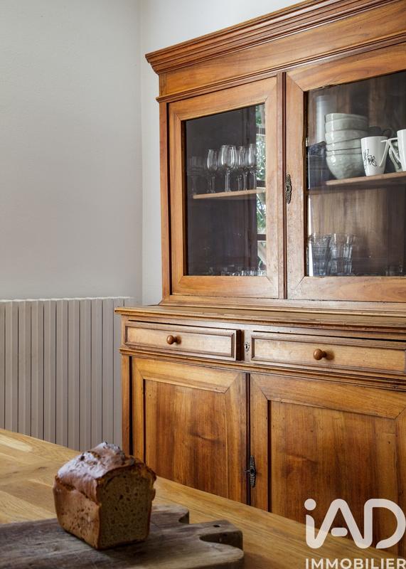 Maison - 220 m² - 10 pièces