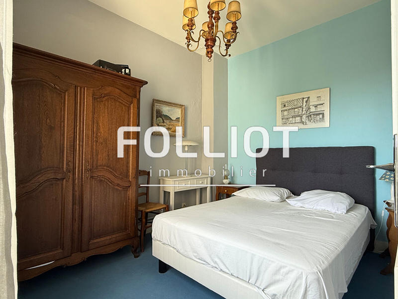 Maison - 158 m² - 9 pièces