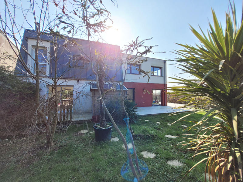 Maison - 159 m² - 7 pièces