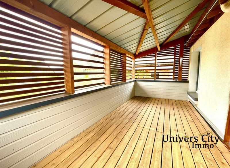 Maison - 149 m² - 7 pièces