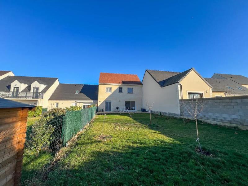 Maison - 110 m² - 8 pièces