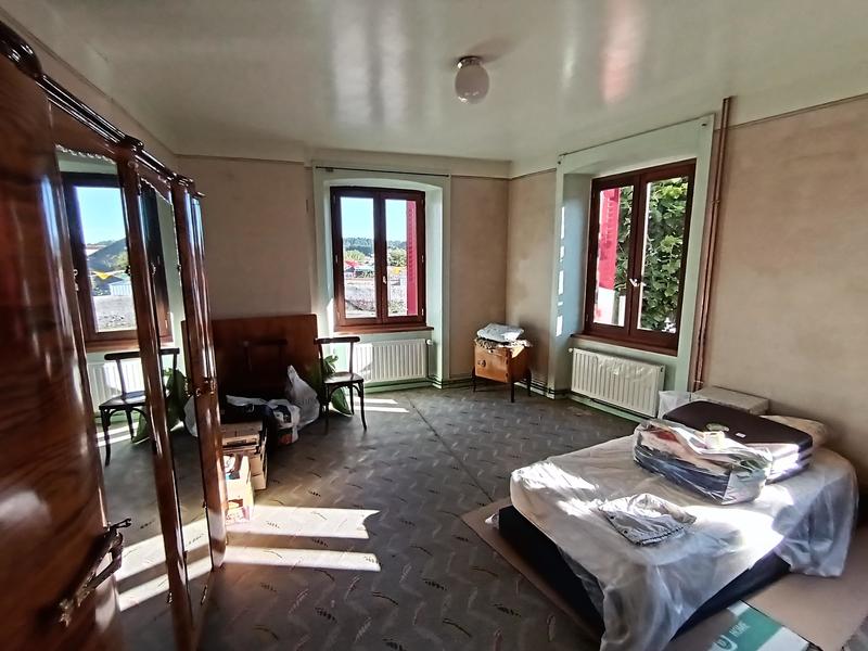 Maison - 300 m² - 14 pièces