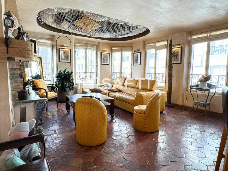 Appartement - 100 m² - 4 pièces