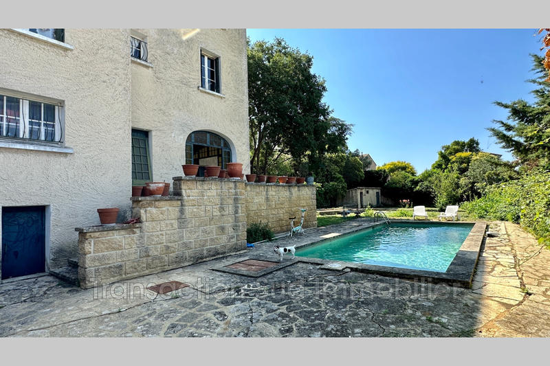 Maison - 231 m² - 8 pièces