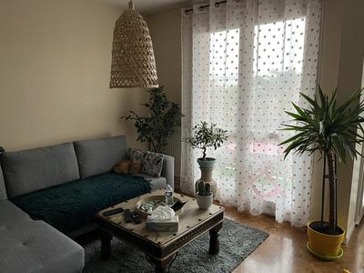 Appartement - 99 m² - 6 pièces