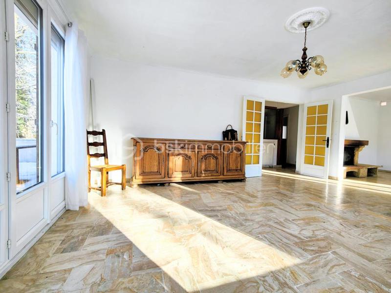 Maison - 150 m² - 8 pièces