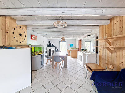 Maison - 174 m² - 7 pièces