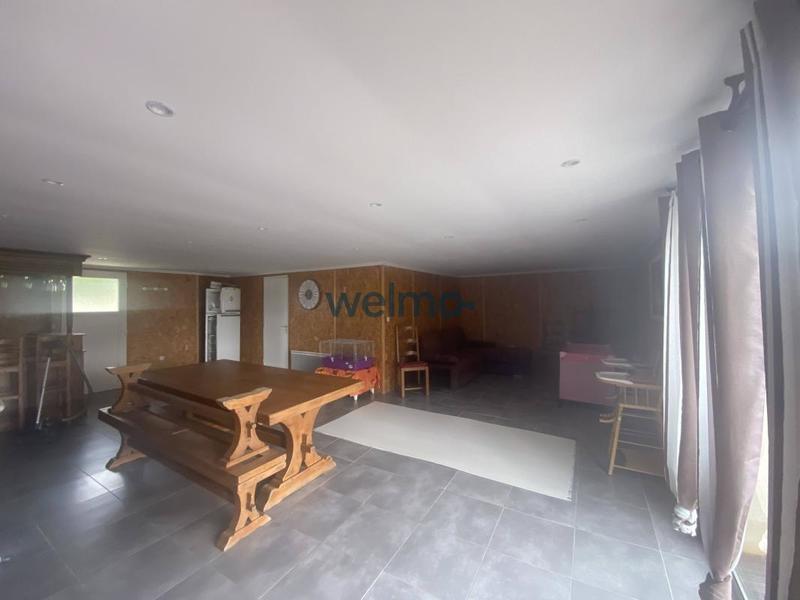 Maison - 230 m² - 9 pièces