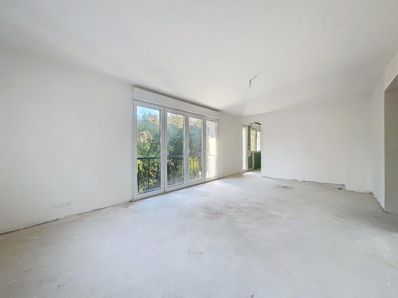 Maison - 260 m² - 10 pièces