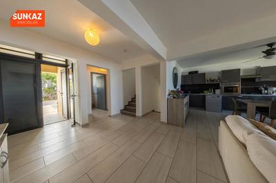 Maison - 123 m² - 4 pièces